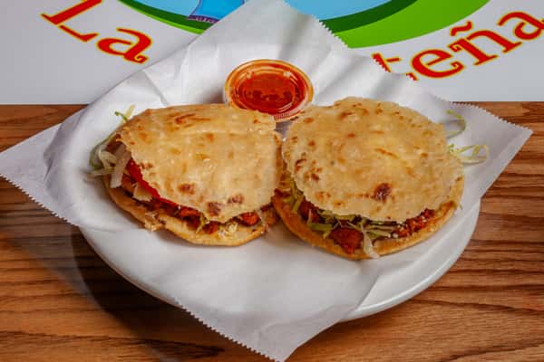 Gorditas De Pollo