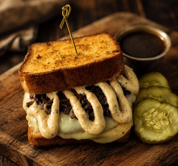 FRENCH ONION BURGER MELT