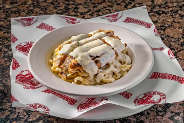 Kids Fettuccine Alfredo with Grilled Chicken