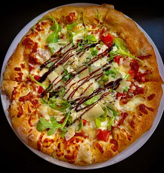18" Prosciutto and Fresh Mozzarella Pizza