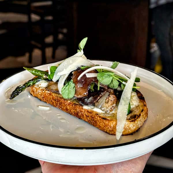 Asparagus Toast