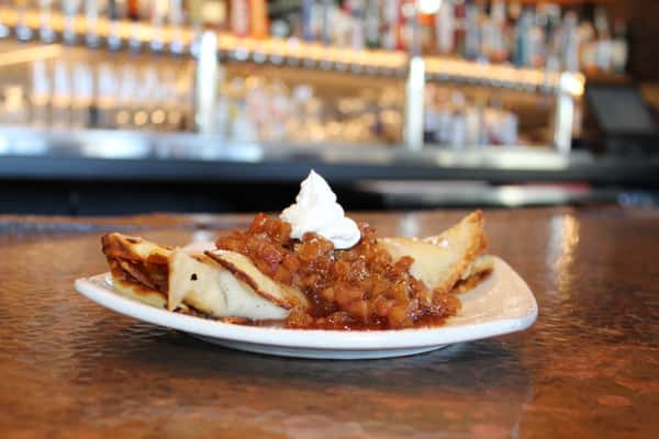 apple cinnamon crepe