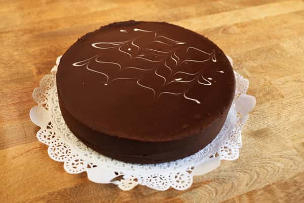 White chocolate Truffle cake 9”