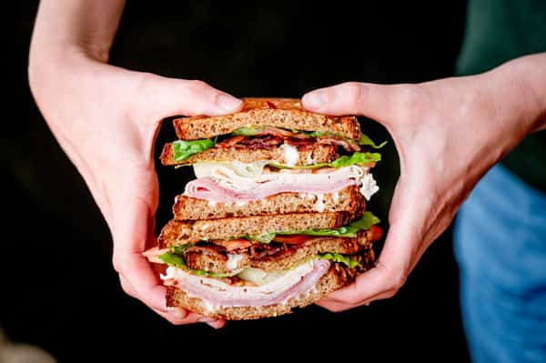 Stacked, toasted, and seriously satisfying 🥪 Corner Store Club layers toasted wheat with mayo, turkey, lettuce, tomato, and bacon for that classic deli bite done the way The Corner Store does best—easygoing, craveable, and perfect for a casual stop-in. 😋 #TheCornerStore #CornerStoreClub #SandwichLovers #LunchTime