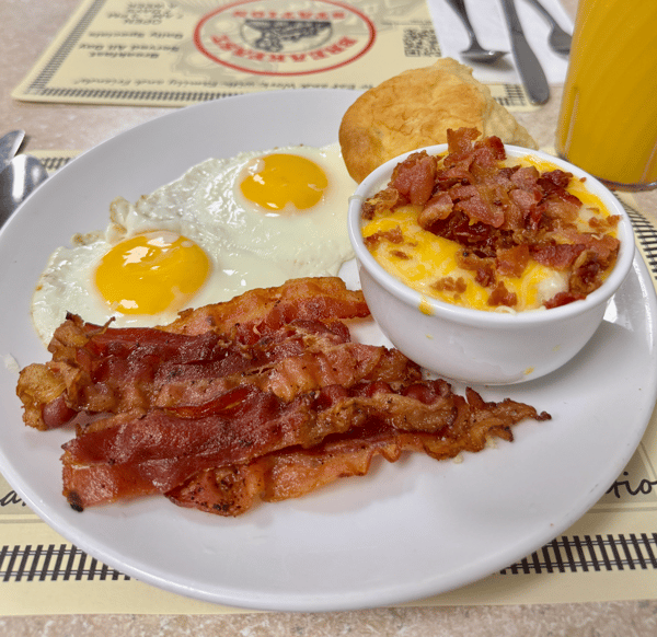 Depot Breakfast (traditional 2 egg breakfast)