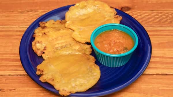 (3) Patacones Con Hogao