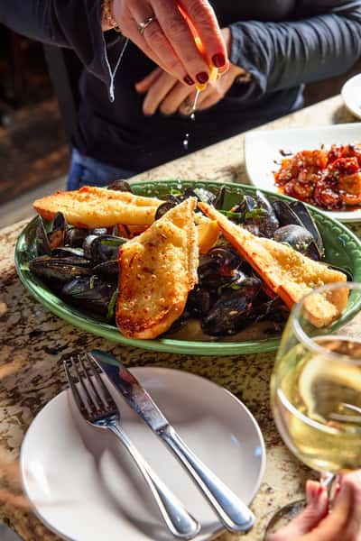 Steamed Mussels