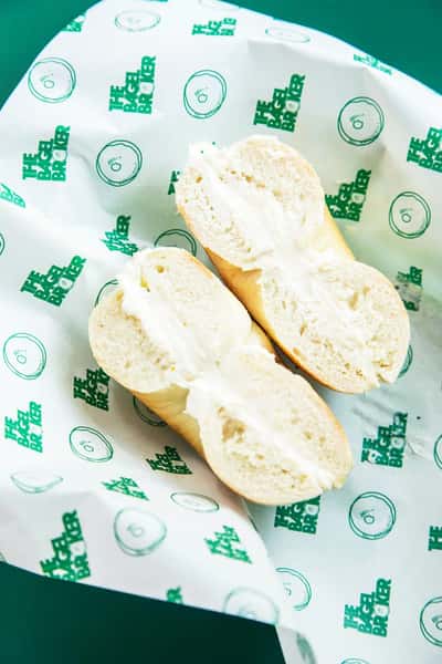 Bagel with Vegan Cream Cheese