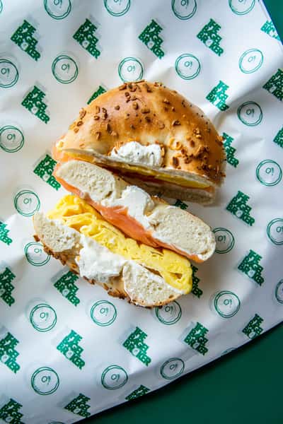 BAGEL W EGG & LOX AND CC