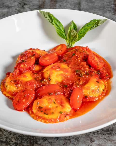 6-Cheese Ravioli Pomodoro