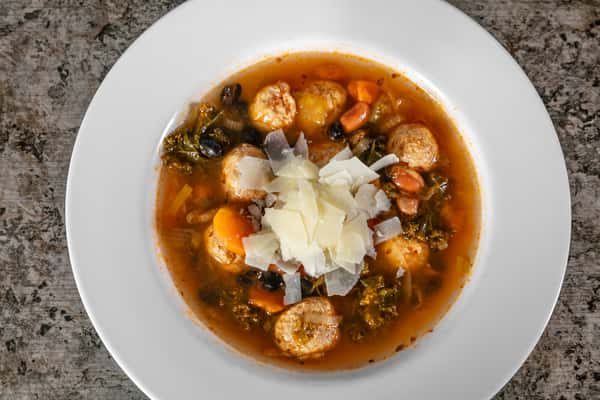 Bowl Chicken Bomba Minestrone