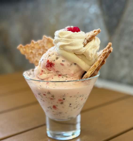 COOKIE DOUGH CANNOLI SUNDAE