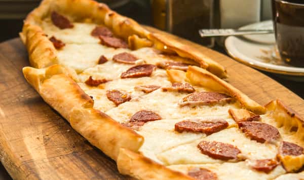 Sucuklu Flatbread