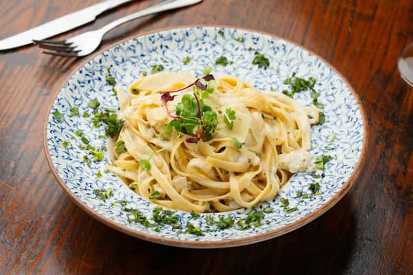 Fettuccine Alfredo