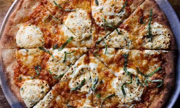 Quattro Formaggio Pizza