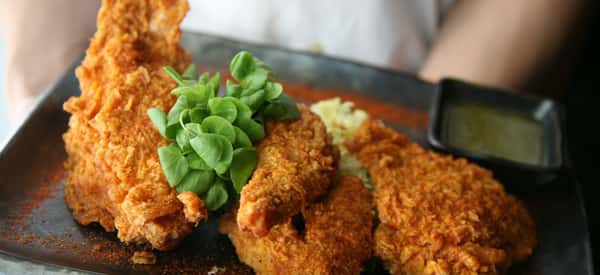 plate of fried chicken