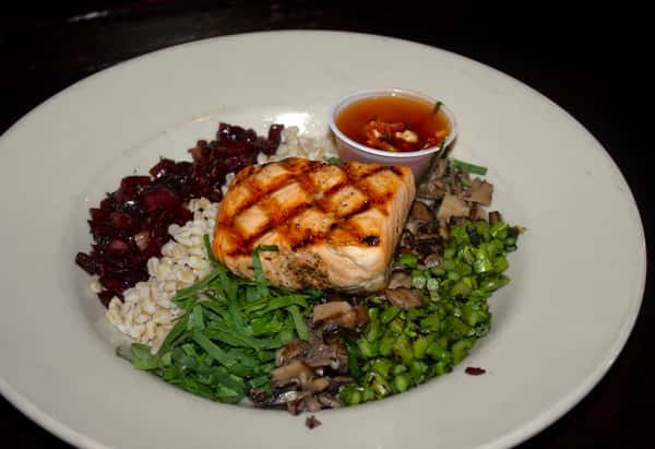 SALMON 'ROW' SALAD