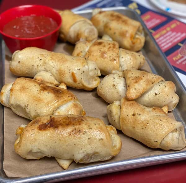 Pepperoni Rolls Main Menu Wings Pizza and Things Chicken Wings Restaurant in Temple, TX