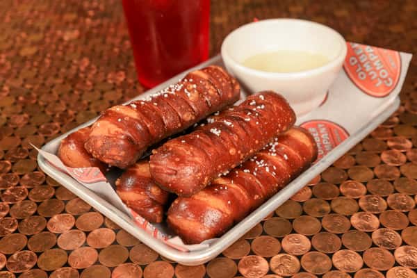 Bavarian Pretzel Sticks & Queso