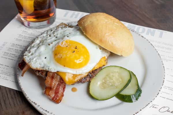 The Oakmont - The Morning After Burger03