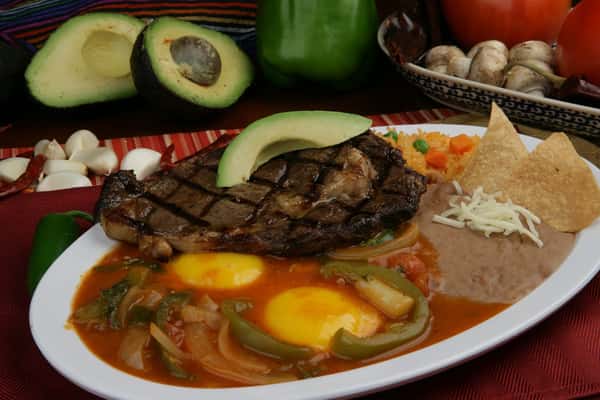 Huevos A La Rodeo