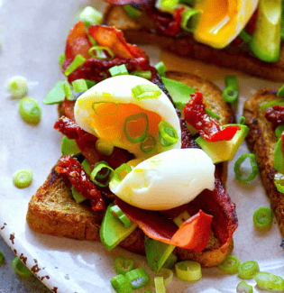 #3 AVOCADO SPREAD/ HARD BOILED EGG/ BACON