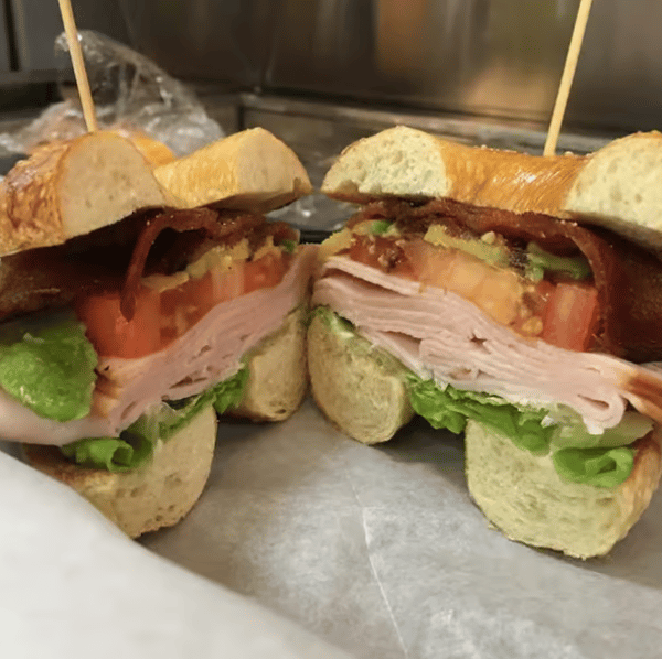 Turkey & Avocado BLTM