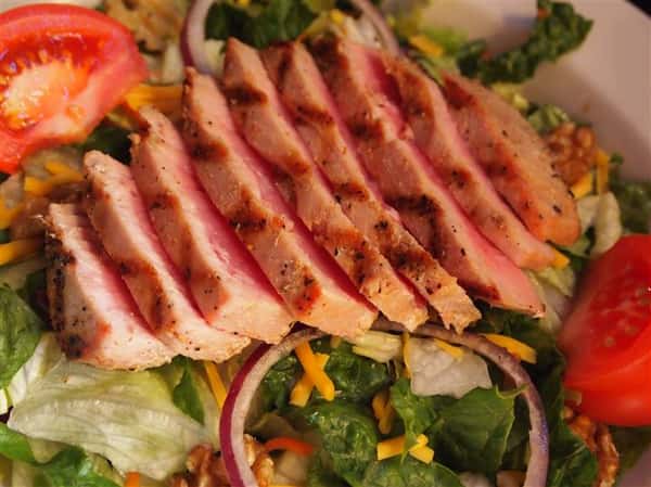 salad with ahi tuna slices