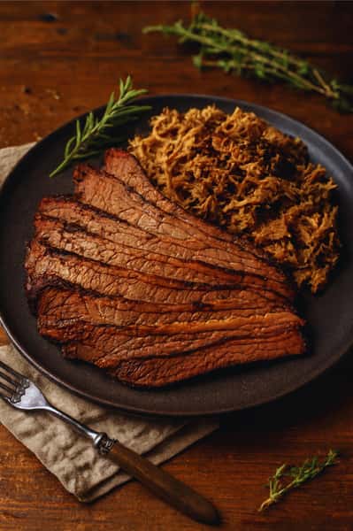 1/2 Tray Combo Pulled Pork and Sliced Brisket