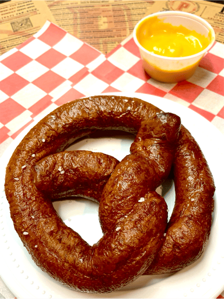 Hot Pretzel with Cheese