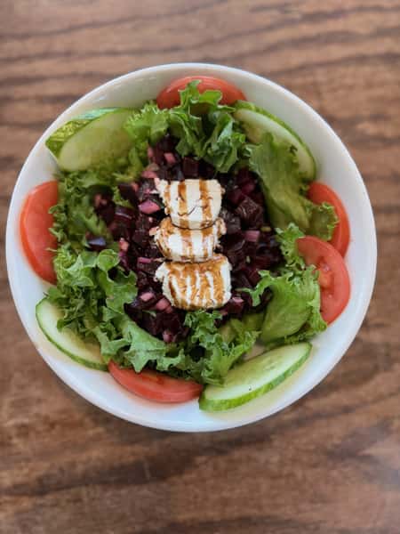 Roasted Beet and Goat Cheese Salad