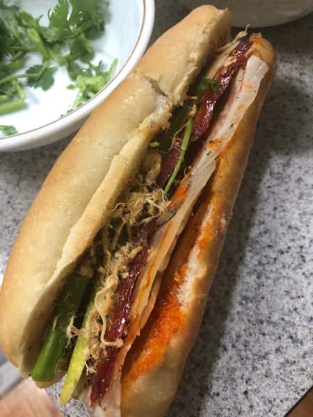 Bahn mi