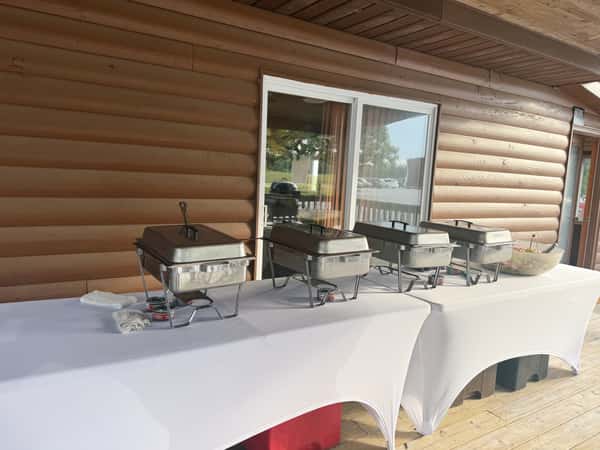 Exterior restaurant catering
