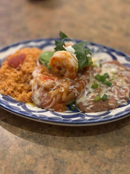 Chile Relleno con Camarones