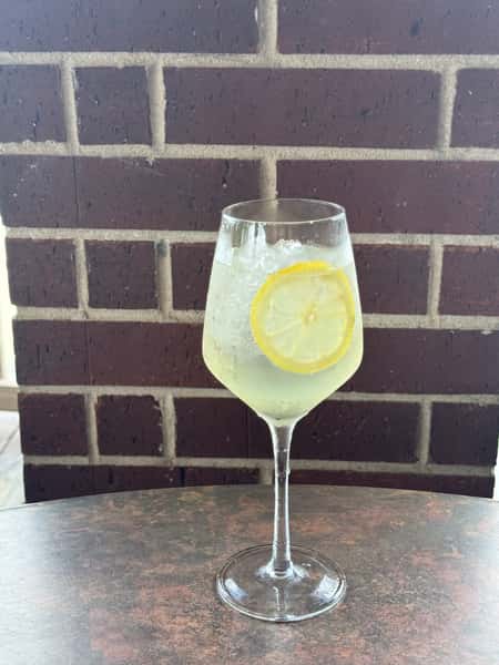 Limoncello Spritz