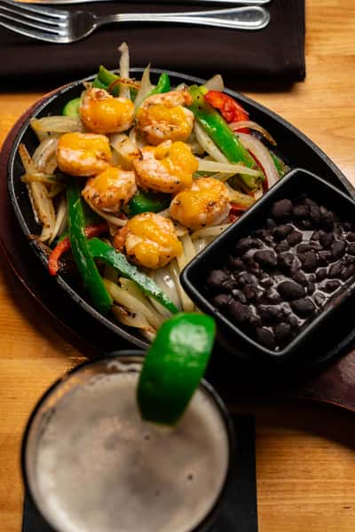 Grilled Mango-Citrus Shrimp Fajita