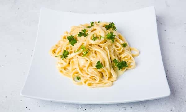 Fettuccine Alfredo