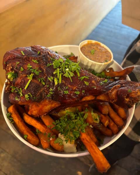 Skout Taphouse and Provisions