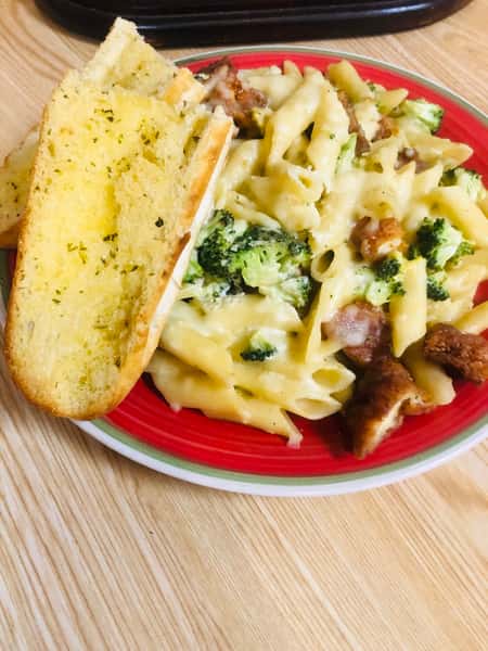 Chicken Broccoli Alfredo