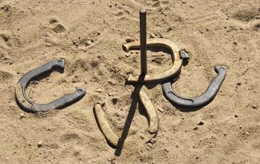 horseshoe scoring at Netties Irish Pub