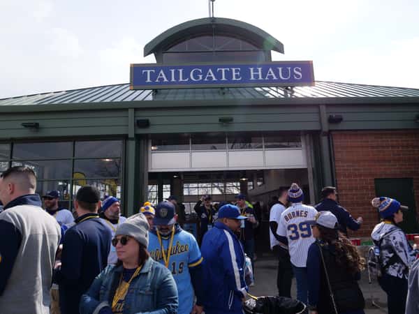 tailgate party at the tailgate haus at american family field