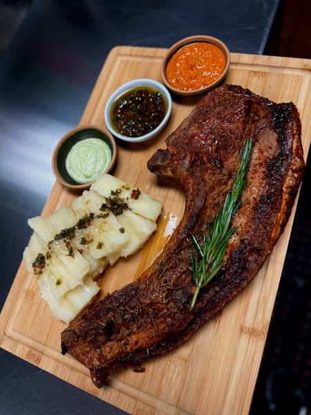 Tomahawk De Cochino en Vara