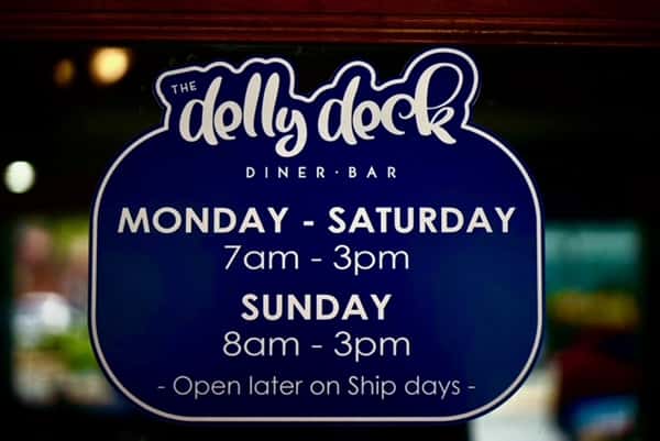 delly deck logo