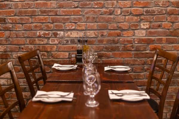 italian restaurant in little italy, NYC
