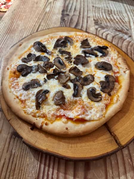 Pizza Funghi