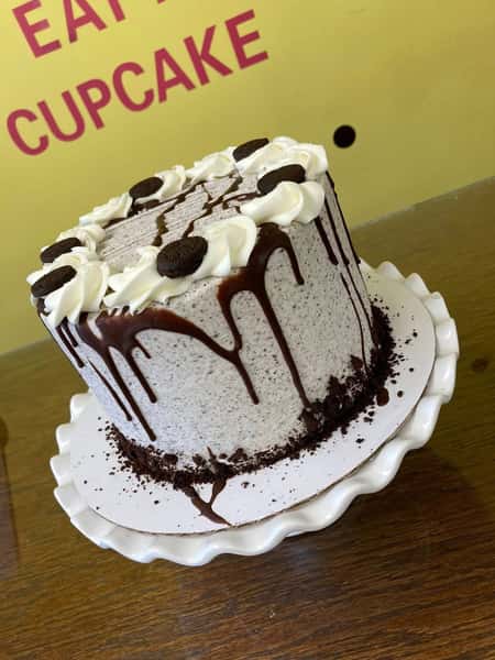 *Cookies N Cream Cake*