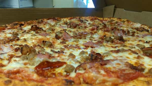 Everthing Pizza pie
