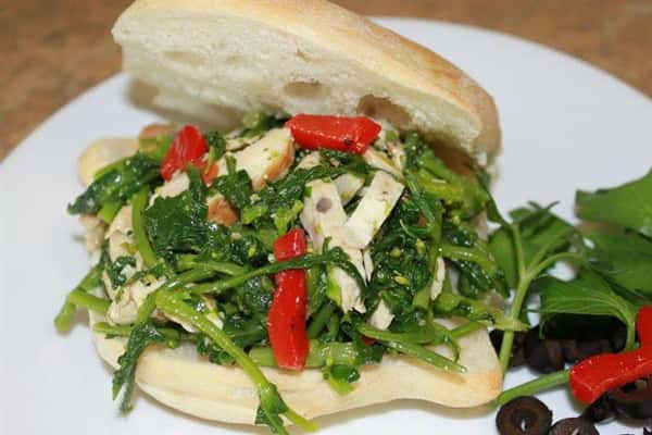 Sandwich with spinach