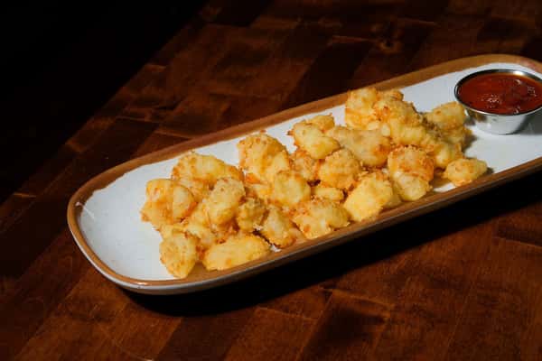 Hand Breaded Fried Cheese Curds