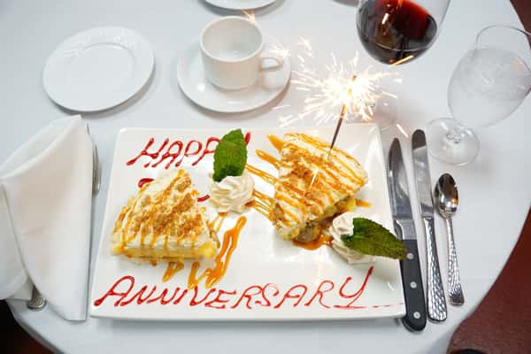 happy anniv cake